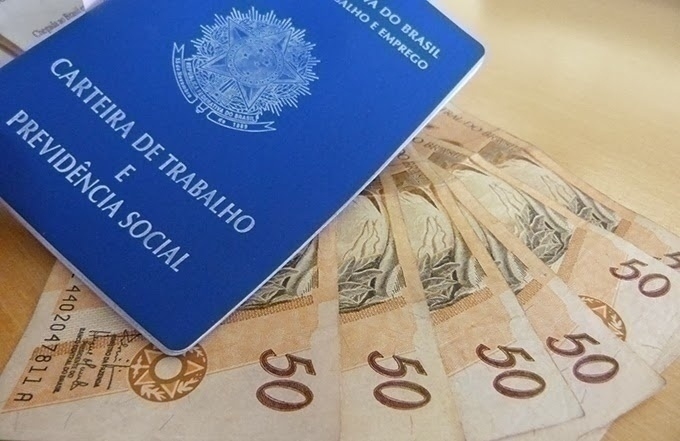 REAJUSTE DE 10,5% DO SALÁRIO MÍNIMO REGIONAL É LEI EM SANTA CATARINA